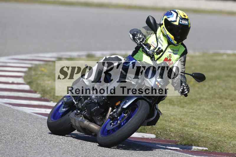 /01 02.04.2026 MAZ ADR/Gruppe gelb Gruppe gruen/unklar